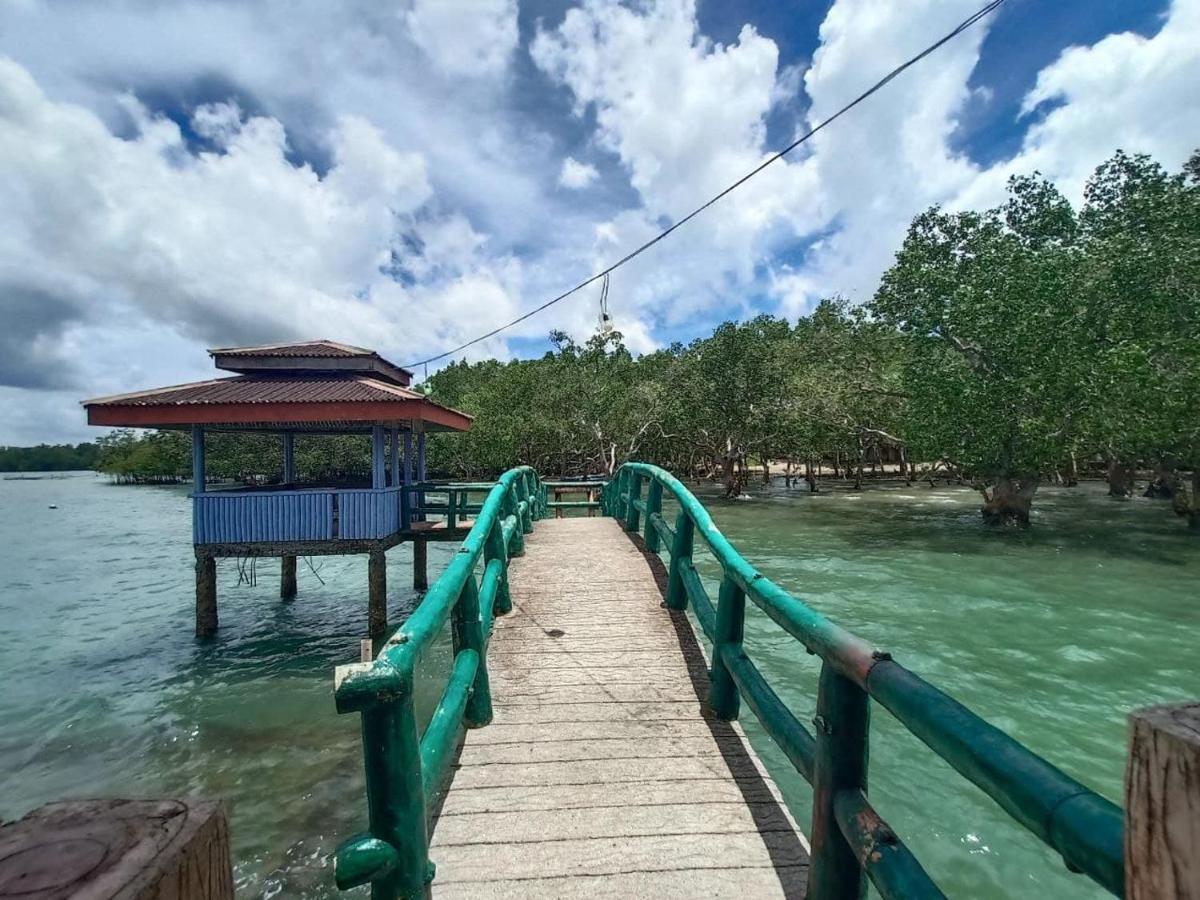 Reddoorz Plus @ Costa Roca Balamban Cebu ภายนอก รูปภาพ