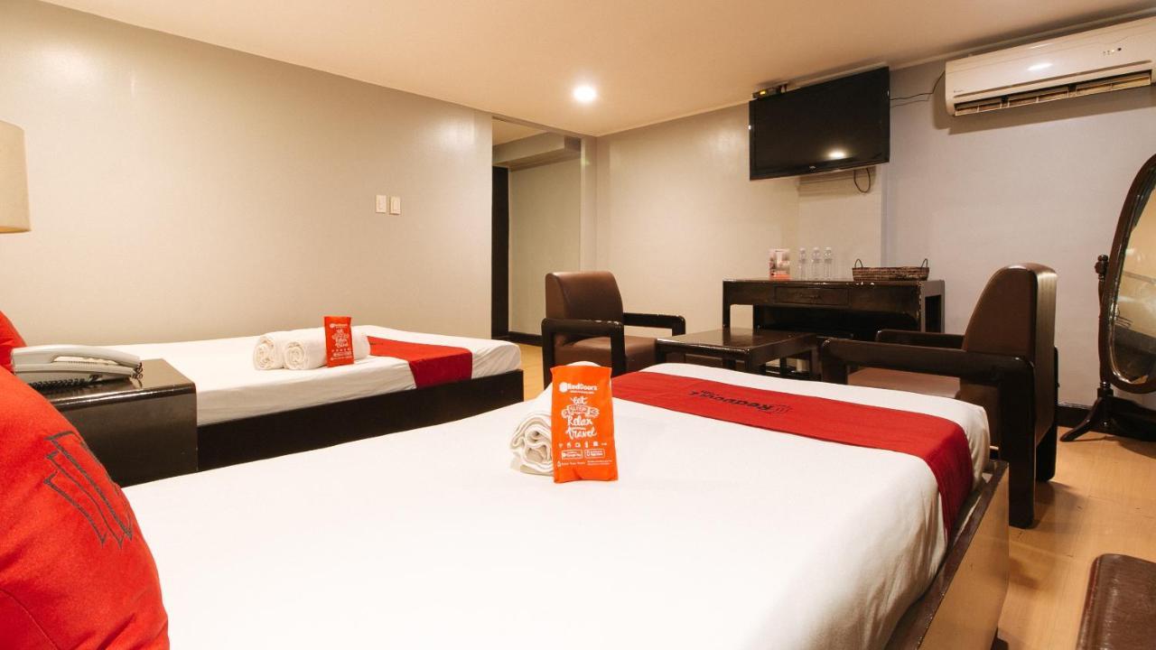 Reddoorz Plus @ Costa Roca Balamban Cebu ภายนอก รูปภาพ