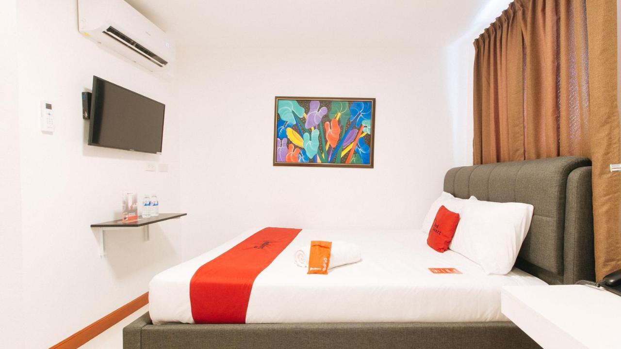 Reddoorz Plus @ Costa Roca Balamban Cebu ภายนอก รูปภาพ