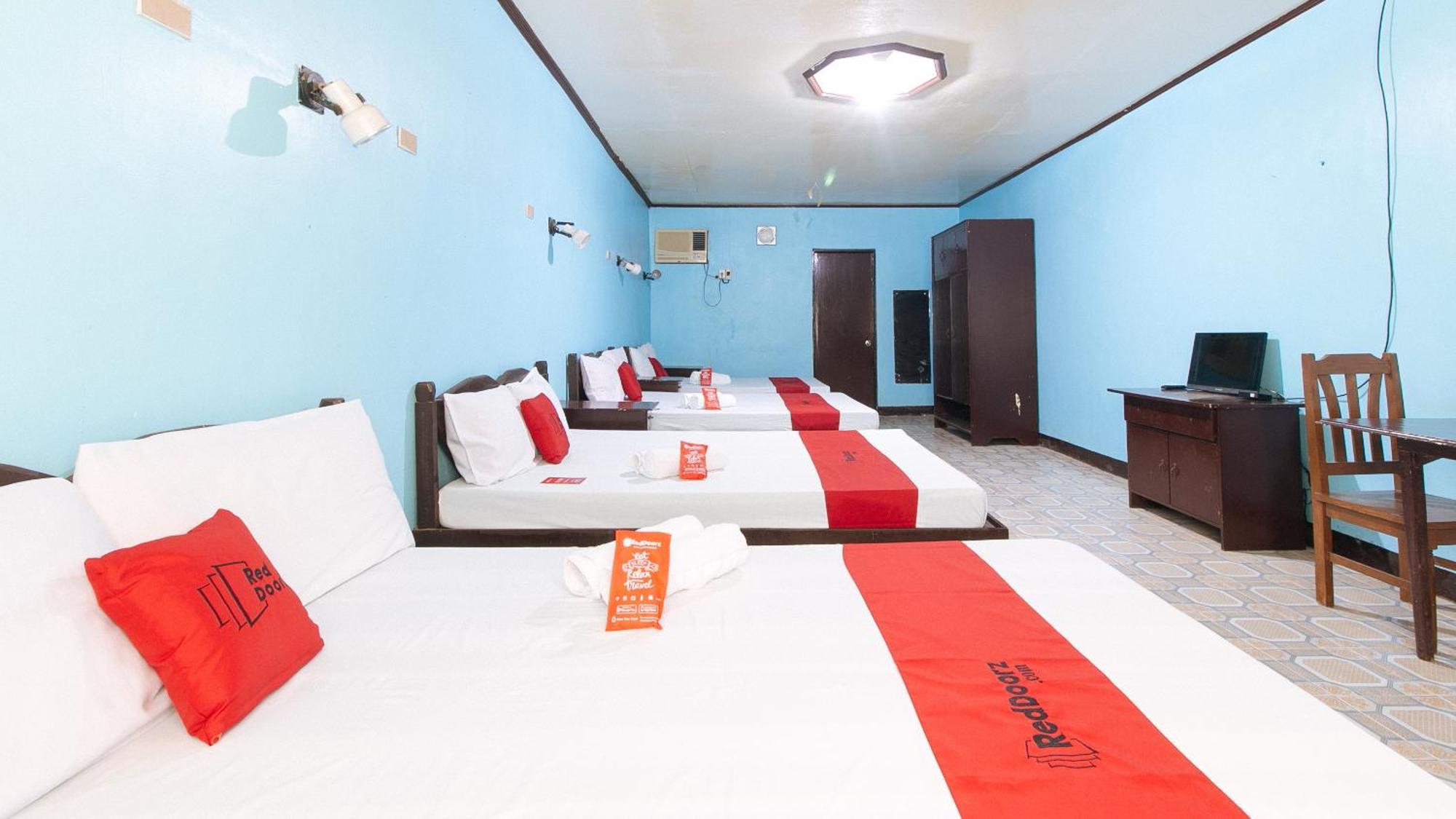 Reddoorz Plus @ Costa Roca Balamban Cebu ห้อง รูปภาพ