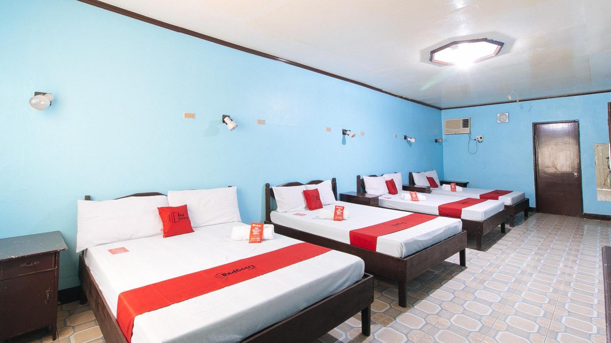 Reddoorz Plus @ Costa Roca Balamban Cebu ห้อง รูปภาพ